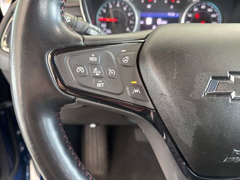 Used 2022 Chevrolet Equinox RS w/ RS Leather Package image 27