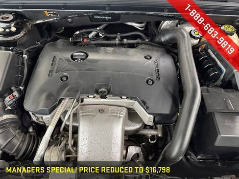 Certified 2018 Chevrolet Malibu Premier w/ Premier Sun and Wheel Package image 9