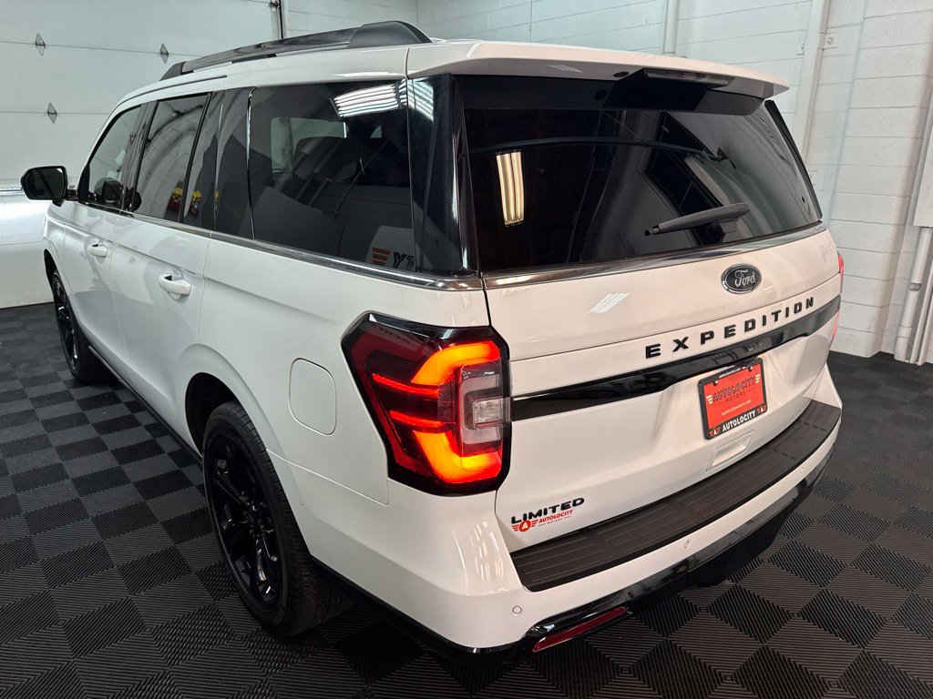Used 2022 Ford Expedition Limited AWD/4WD image 7