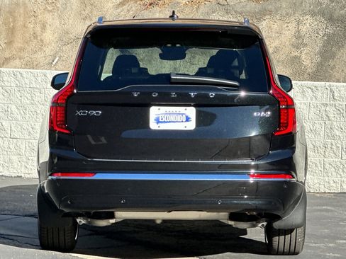 New 2026 Volvo XC90 B6 Ultra w/ Lounge Package AWD/4WD image 5