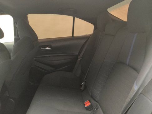 Used 2021 Toyota Corolla SE FWD image 18