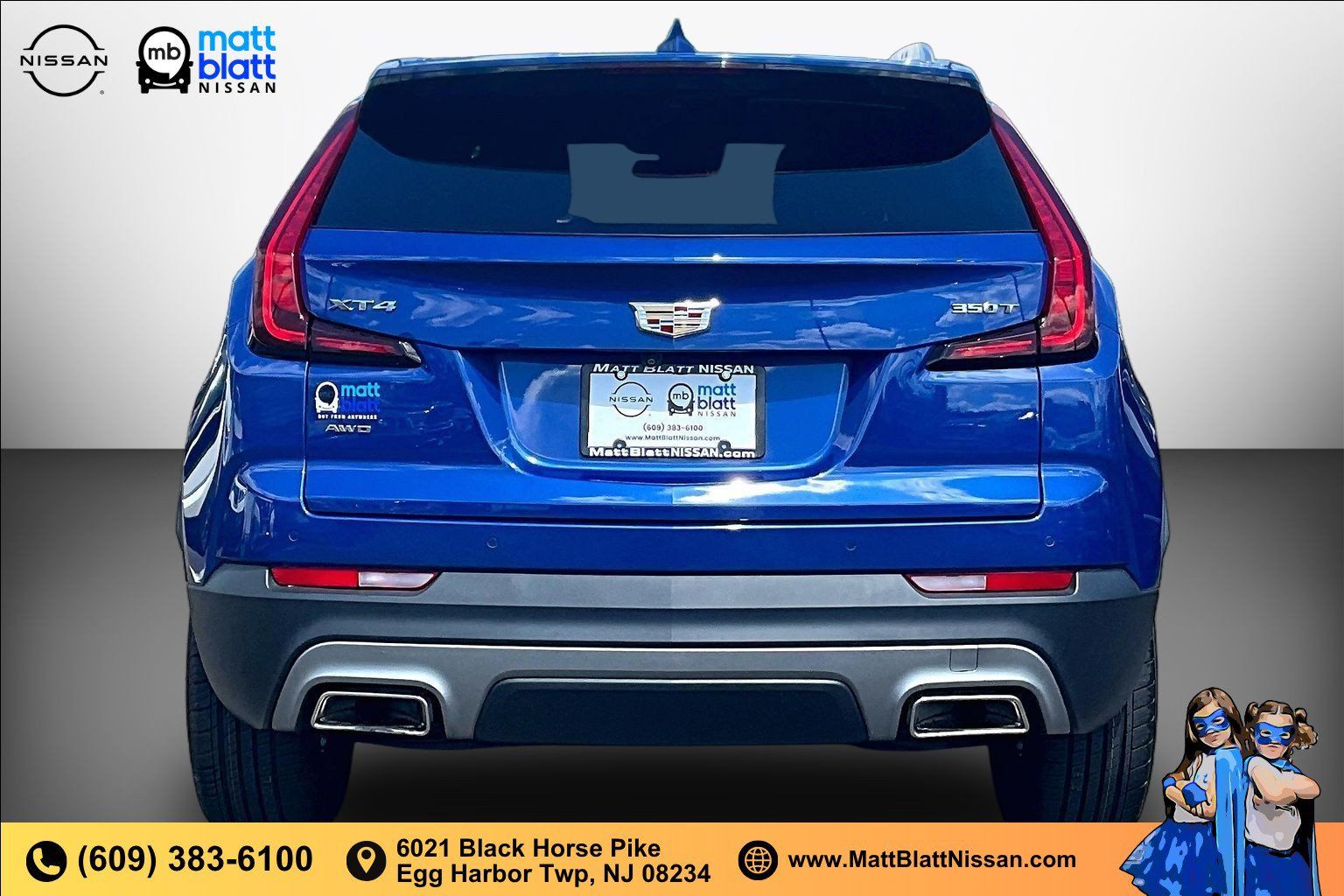 Used 2023 Cadillac XT4 Premium Luxury w/ Driver Assist Package AWD/4WD image 3