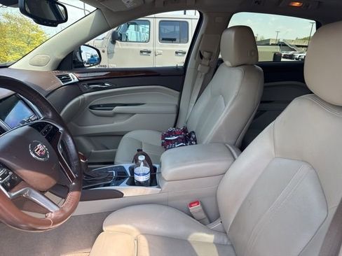 Used 2016 Cadillac SRX Luxury w/ Driver Awareness Package image 4