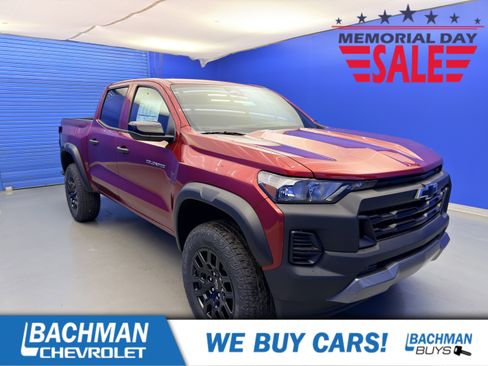 New 2026 Chevrolet Colorado Trail Boss AWD/4WD image 1