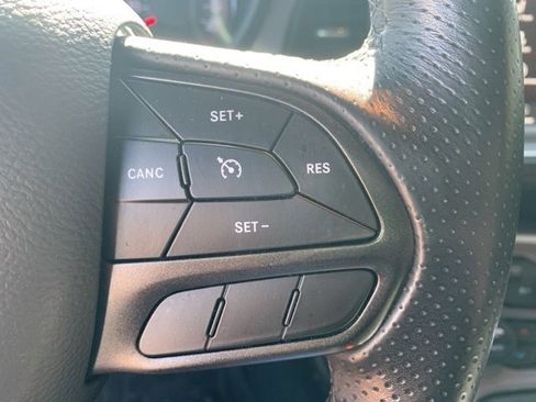 Used 2022 Dodge Challenger R/T w/ Plus Package image 22