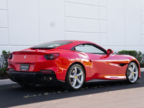 Used 2023 Ferrari Portofino M RWD image 18