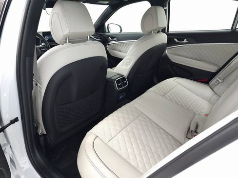 Used 2025 Genesis G70 3.3T Advanced w/ Sport Prestige Package image 30