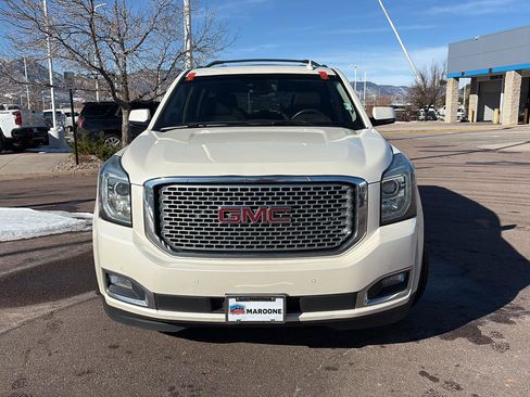 Used 2015 GMC Yukon Denali w/ Premium Package image 2