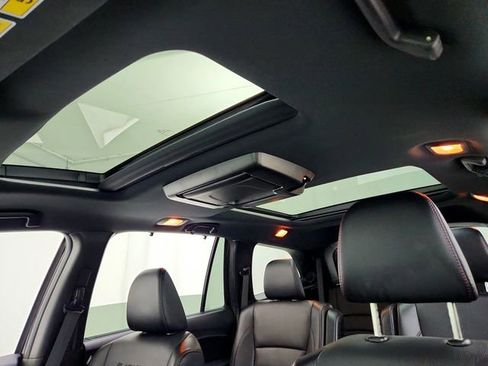 Used 2022 Honda Pilot Black Edition image 18