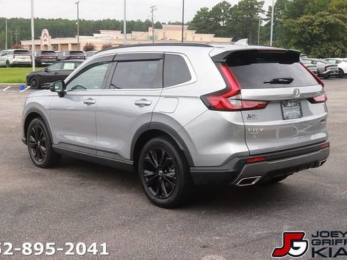 Used 2024 Honda CR-V Sport Touring image 5