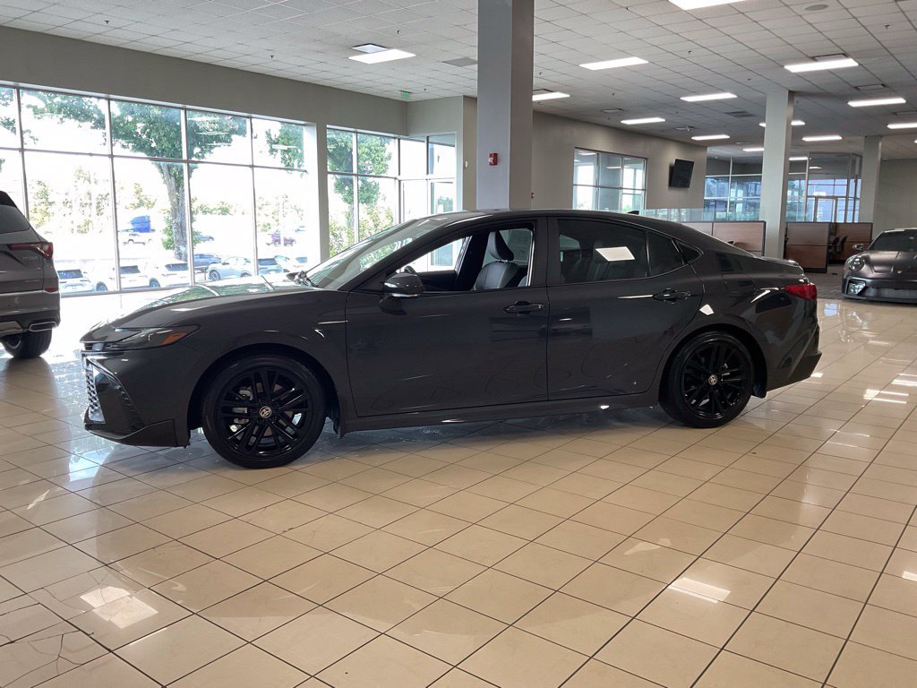 Used 2026 Toyota Camry SE FWD image 4