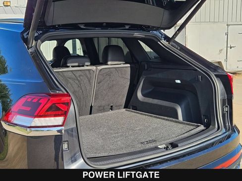 Used 2024 Volkswagen Atlas Cross Sport SE w/ Panoramic Sunroof Package FWD image 35