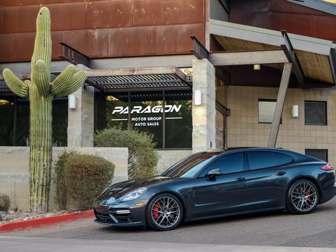 Used 2017 Porsche Panamera Turbo AWD/4WD image 1