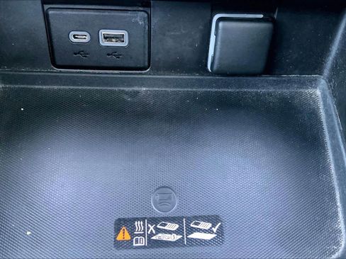 Used 2021 Chevrolet Tahoe LT image 34