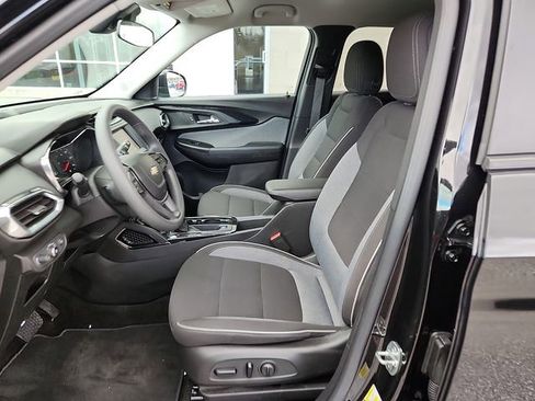 Used 2023 Chevrolet TrailBlazer LT image 13