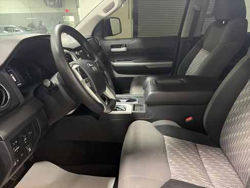 Used 2020 Toyota Tundra SR5 w/ TRD Off-Road Package AWD/4WD image 11