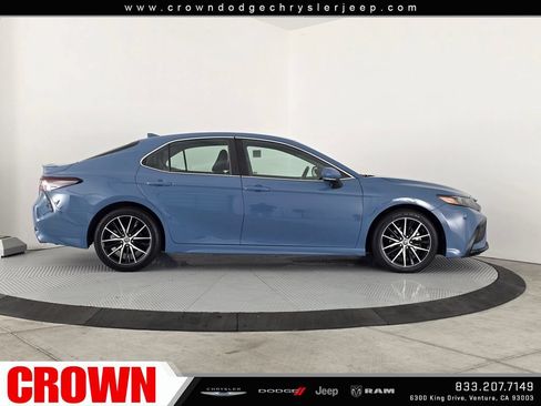 Used 2024 Toyota Camry SE FWD image 8