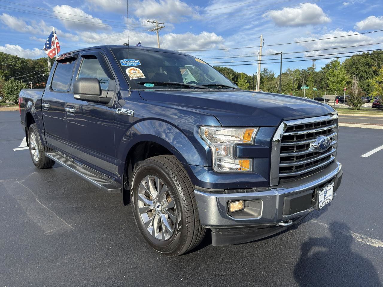 Used 2017 Ford F150 XLT w/ Equipment Group 302A Luxury AWD/4WD image 4