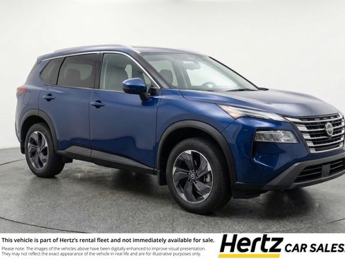 Used 2025 Nissan Rogue SV image 1