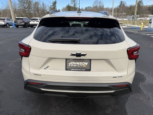 New 2026 Chevrolet Trax ACTIV w/ Driver Confidence Package image 12