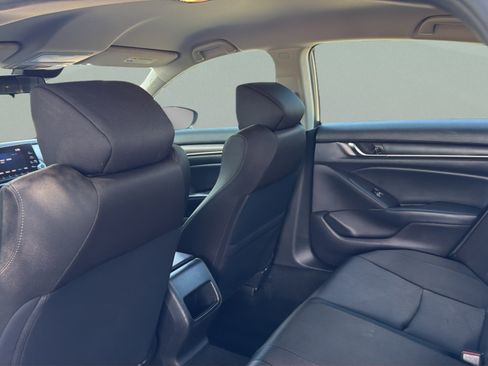 Used 2018 Honda Accord LX image 23