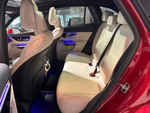 New 2025 Mercedes-Benz GLC 300 4MATIC image 14