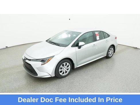 Used 2025 Toyota Corolla LE FWD image 1