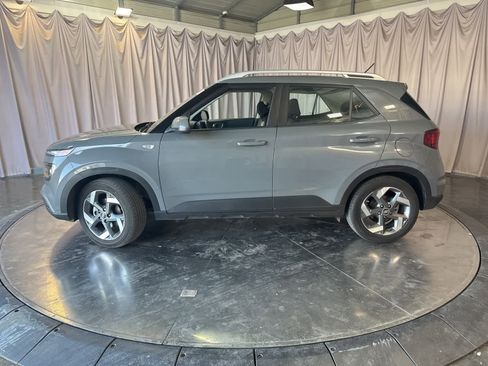 Certified 2023 Hyundai Venue SEL w/ Cargo Package image 8