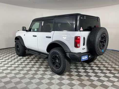 New 2026 Ford Bronco Big Bend w/ Black Diamond Package AWD/4WD image 8