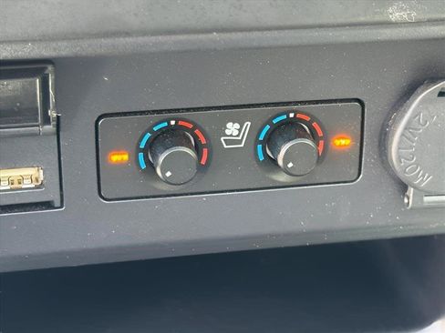 Used 2022 Toyota 4Runner Limited AWD/4WD image 25