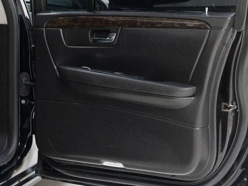 Used 2008 Cadillac DTS Limousine FWD image 25
