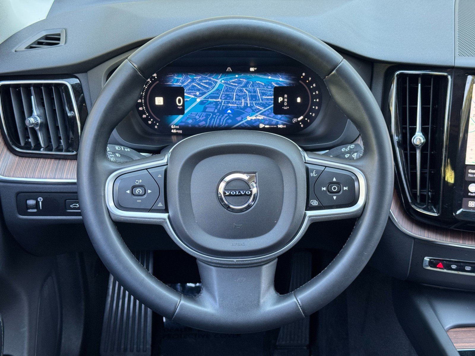 Used 2022 Volvo XC60 B5 Momentum w/ Advanced Package AWD/4WD image 20