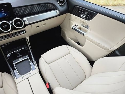 New 2026 Mercedes-Benz GLB 250 4MATIC image 15