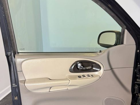 Used 2008 Chevrolet TrailBlazer LT w/ Sun And Sound Package image 13