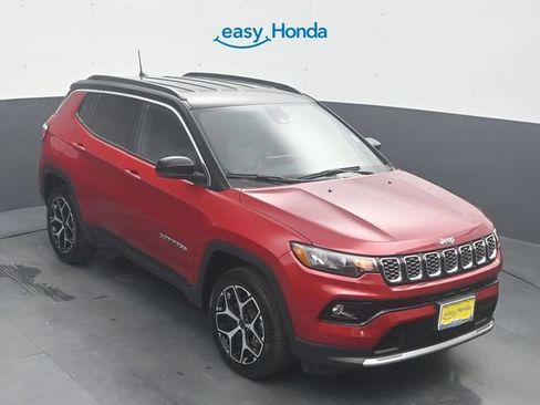 Used 2025 Jeep Compass Limited AWD/4WD image 18
