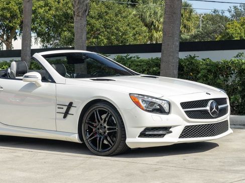 Used 2015 Mercedes-Benz SL 550 image 12