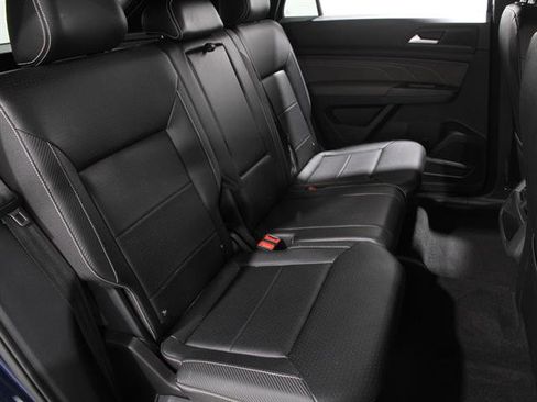 Certified 2023 Volkswagen Atlas Cross Sport SE image 18