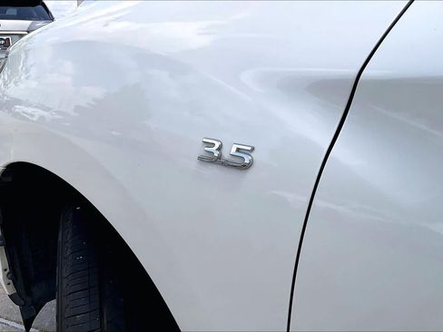 Used 2019 INFINITI QX60 Luxe w/ Essential Package FWD image 9