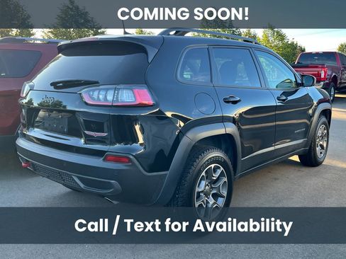 Used 2021 Jeep Cherokee Trailhawk w/ Sun, Sound & Nav Group AWD/4WD image 2
