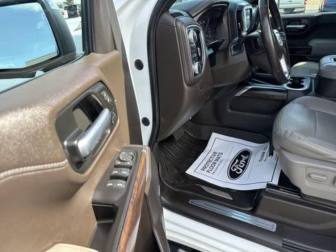 Used 2021 GMC Sierra 1500 SLT w/ SLT Premium Plus Package image 12