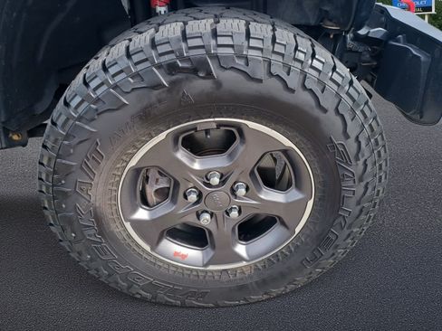 Used 2020 Jeep Gladiator Rubicon AWD/4WD image 24