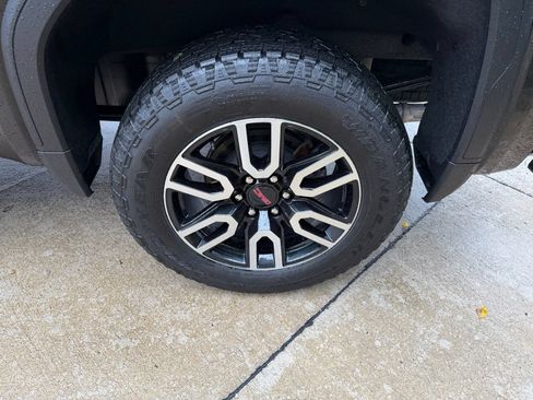 Used 2025 GMC Sierra 1500 AT4 AWD/4WD image 36