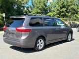 Used 2015 Toyota Sienna LE image 5