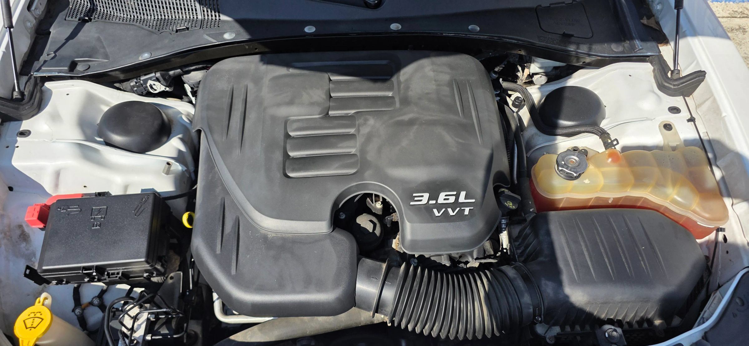 Used 2012 Dodge Charger SE w/ Sport Appearance Group RWD image 9