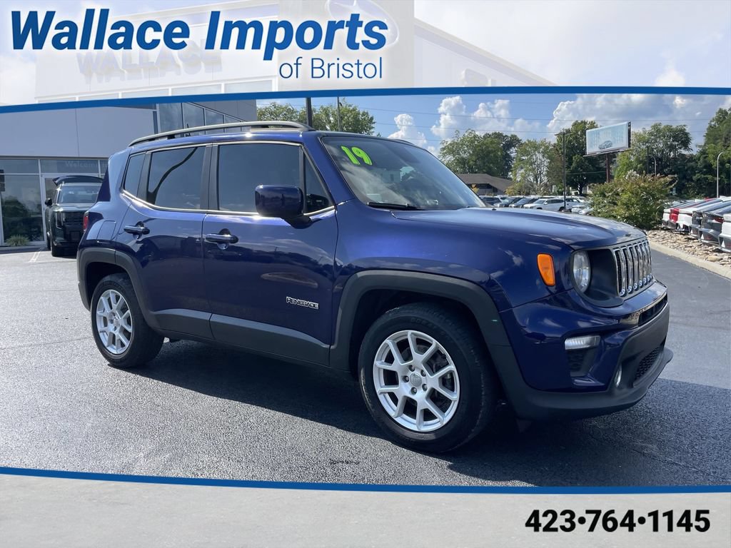 Used 2019 Jeep Renegade Latitude FWD image 1