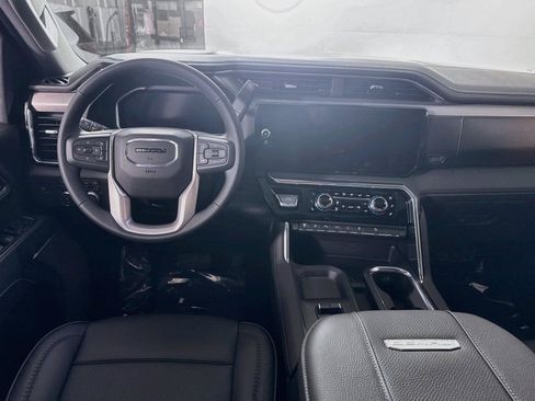 New 2026 GMC Sierra 3500 Denali w/ Denali Reserve Package AWD/4WD image 2