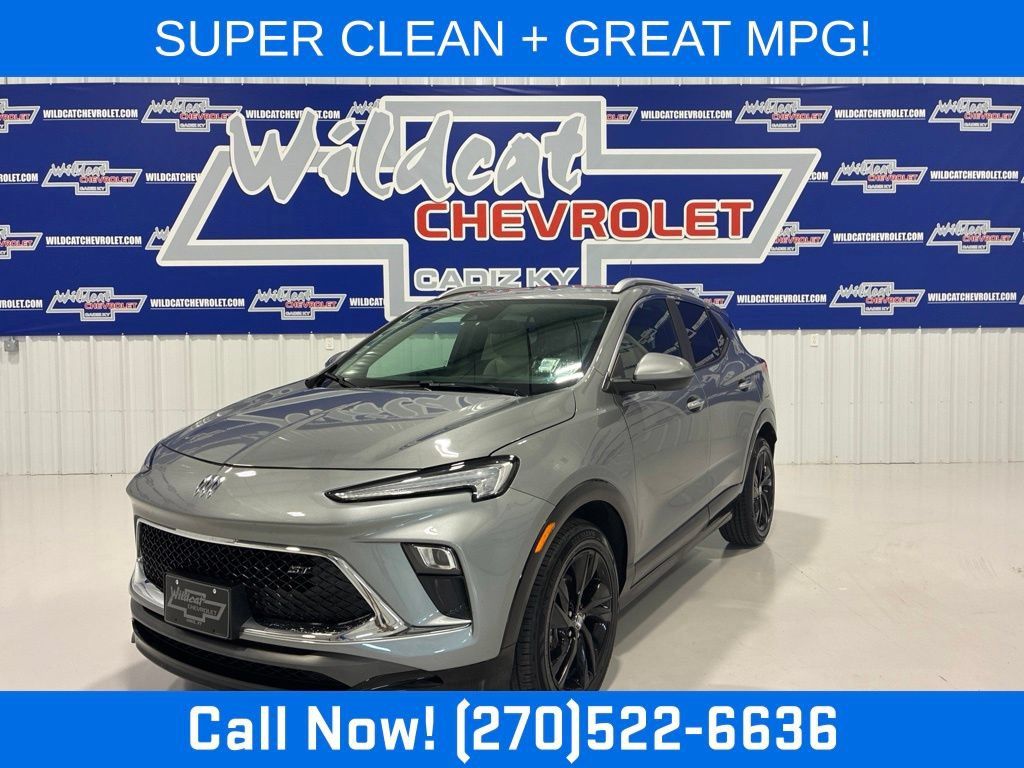 Used 2024 Buick Encore GX Sport Touring FWD image 1
