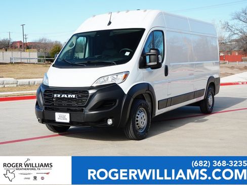 Used 2024 RAM ProMaster 2500 w/ Convenience Group image 1