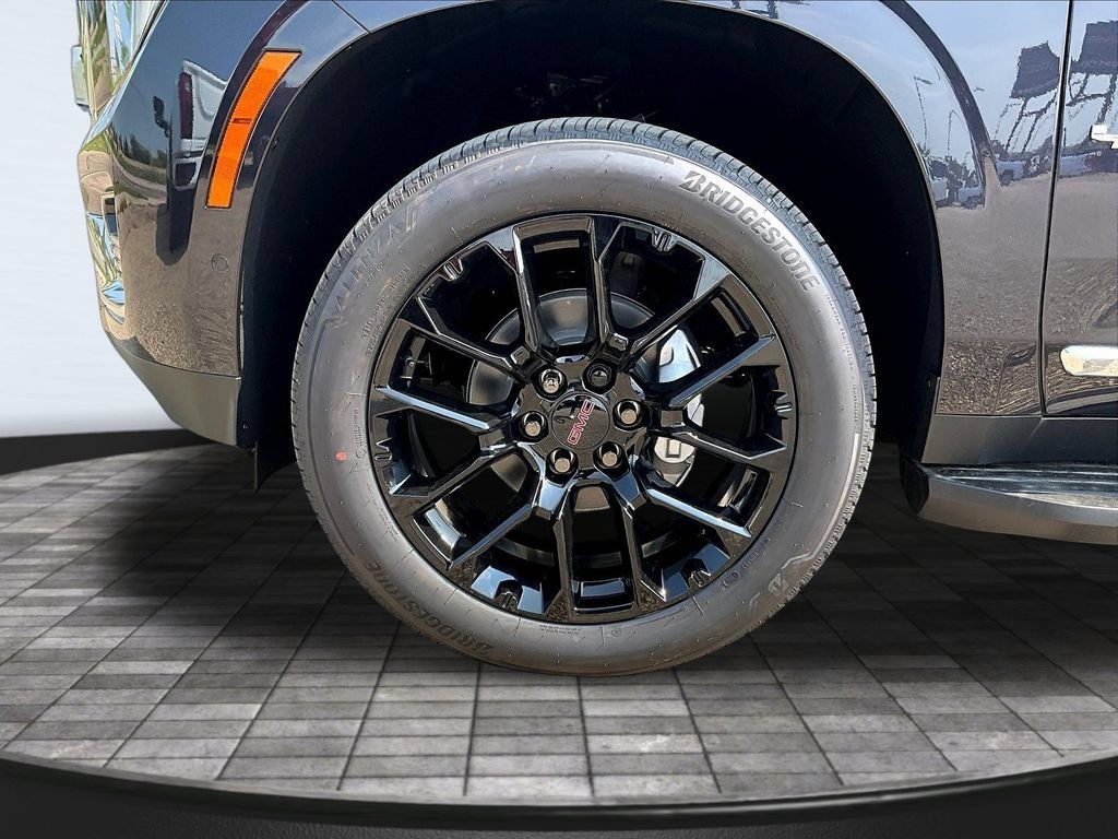 New 2026 GMC Yukon XL Elevation w/ Elevation Premium Package AWD/4WD image 13
