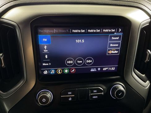 Used 2019 Chevrolet Silverado 1500 RST w/ All-Star Edition image 20